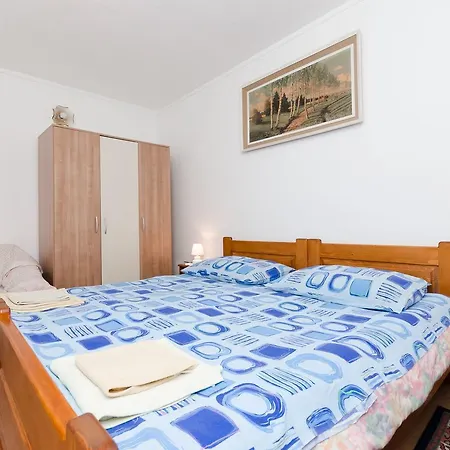 Ilinka דירה לובראן